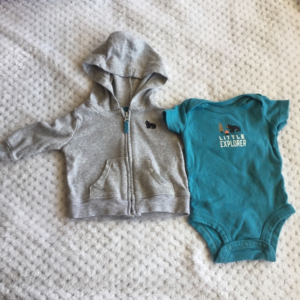 Sweat shirt and onesie